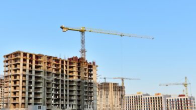 Macarale si blocuri in constructie